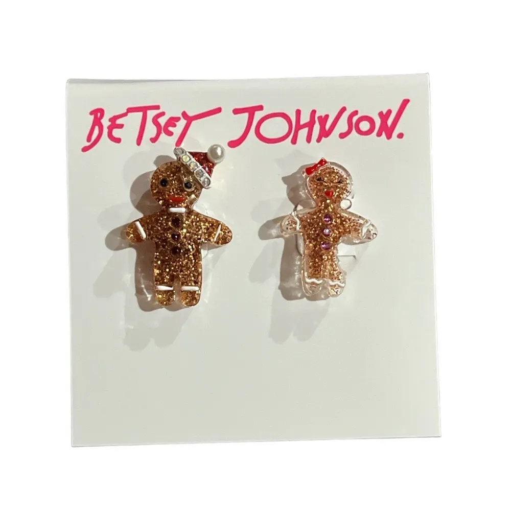 Betsey Johnson Gingerbread Snowflake Stud Earrings - Image 4