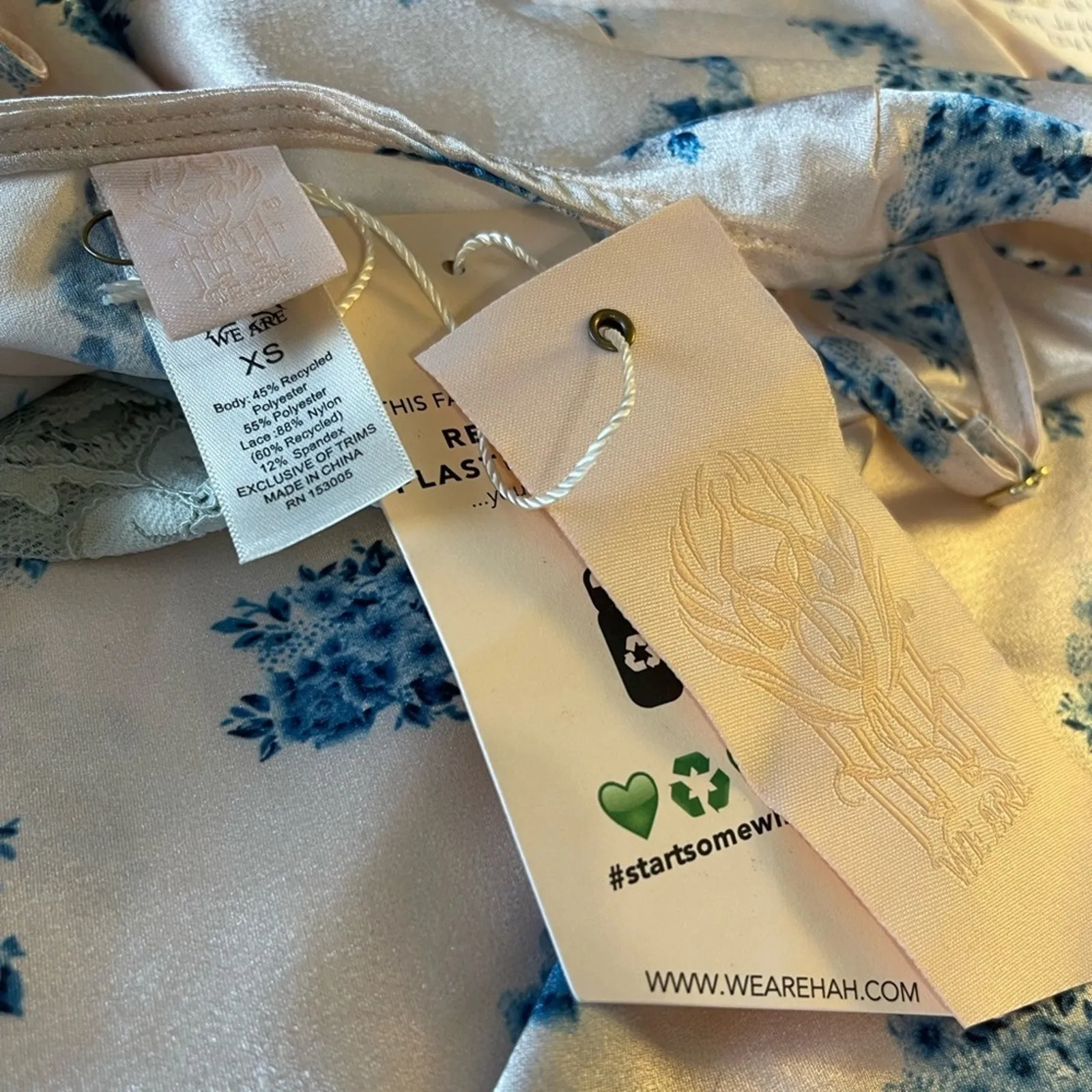 We are HAH Oversized Size XS NWT Let It Slip Dress Ditsy Floral French Blue - Image 5