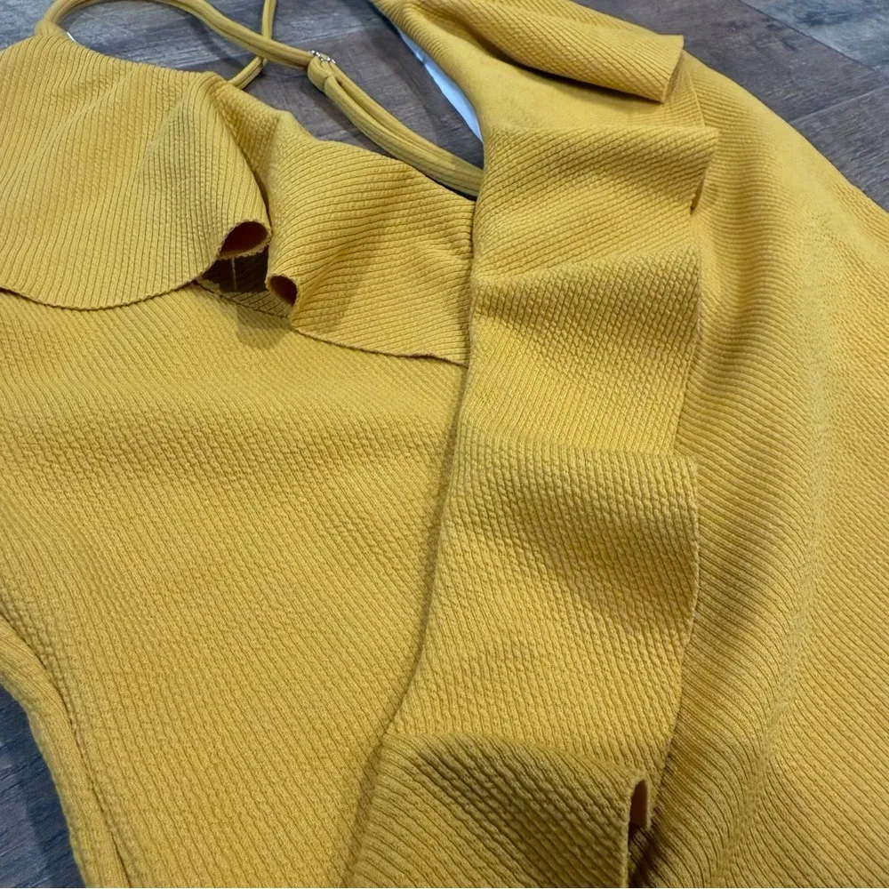 Cupshe  Divine Destiny Solid One-piece Swimsuit - Image 10