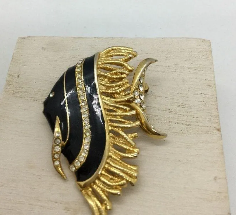 Vintage Enamel Rhinestone Fish Brooch Jewelry Gold - Image 3