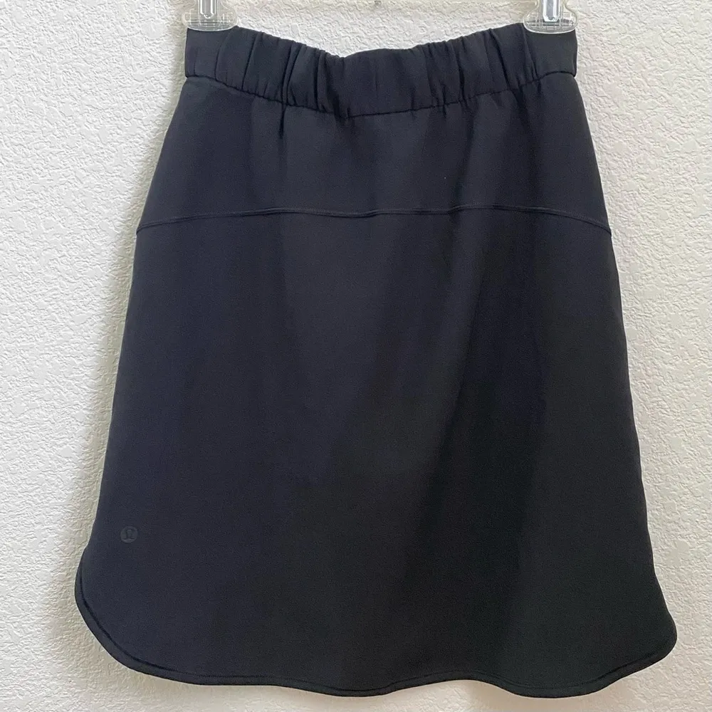 Athletica Black On The Fly Skirt Size 4 - Image 8