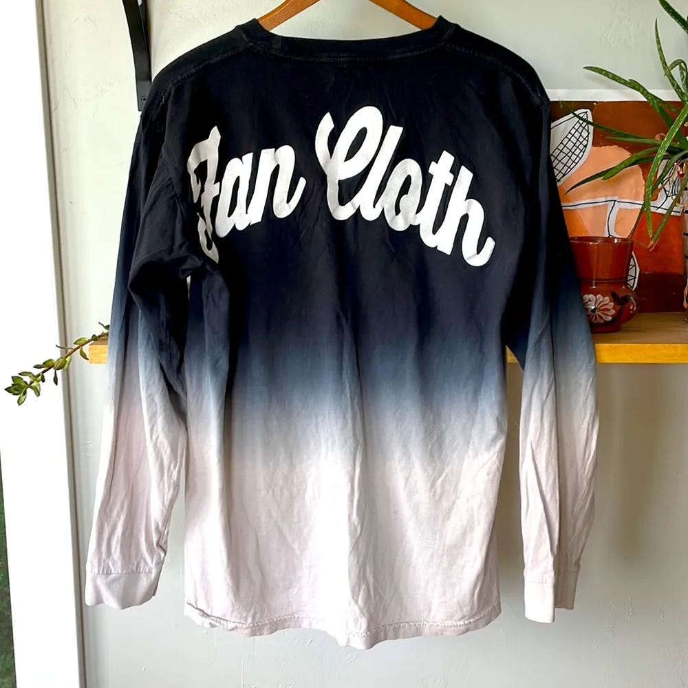 Vintage Black Blue Ombré Tie Dye Long Sleeve Pocket Tee Shirt Size Medium - Image 3