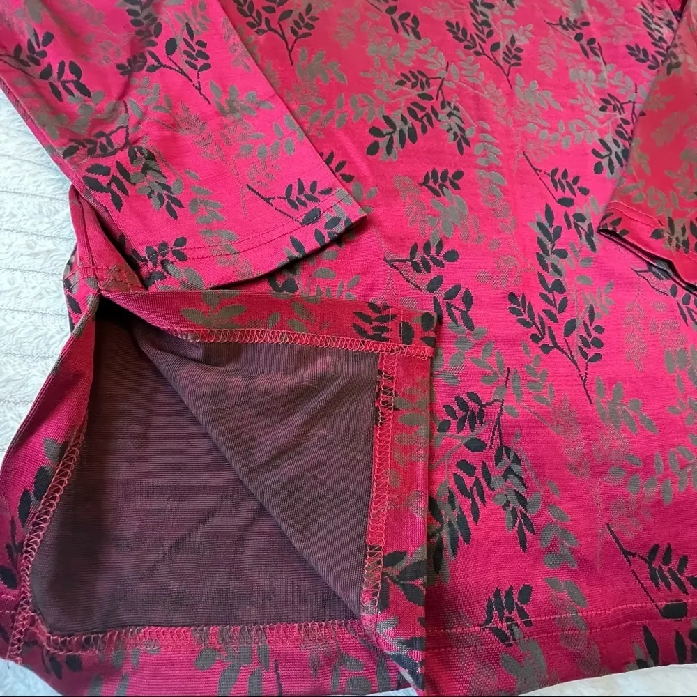 SLINKY BRAND long sleeve top red black gray medium - Image 3