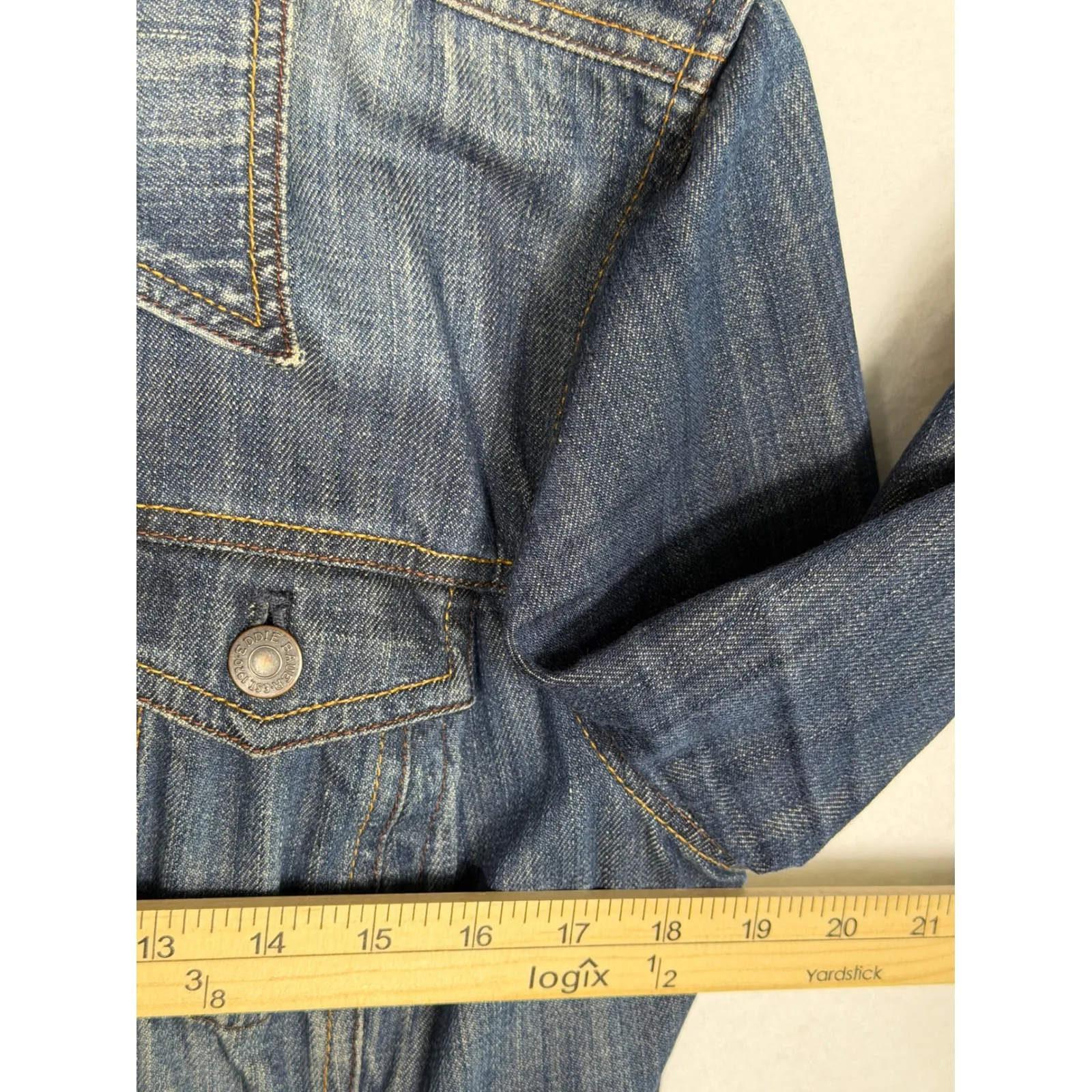 Eddie Bauer Womens Denim Jacket Blue Classic Trucker Style Medium - Image 2