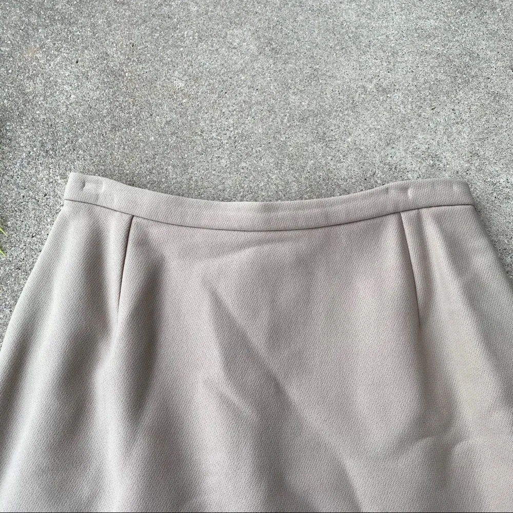 Dolce & Gabbana Pencil Skirt Womens 2 Beige Camel Career - Image 5