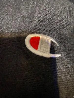 Champion hoodie - Image 3