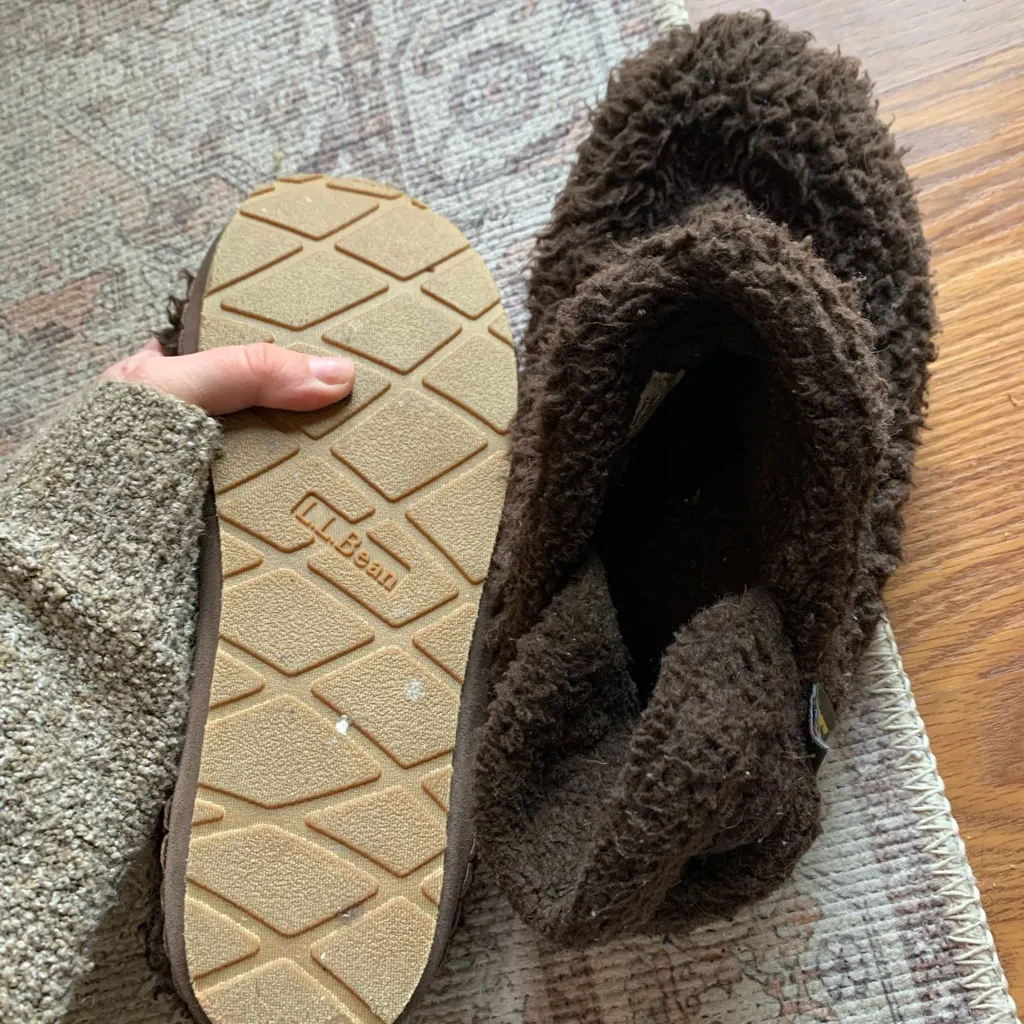 L.L. Bean Brown Women's Slippers Size 9 Winter Shoes Footwear Slip On Clothing - Image 4