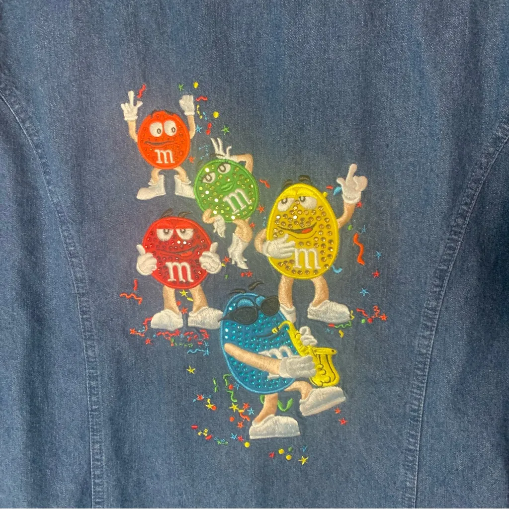 The Bradford Exchange Blue Denim M&M's Shirt Size Large - Image 4