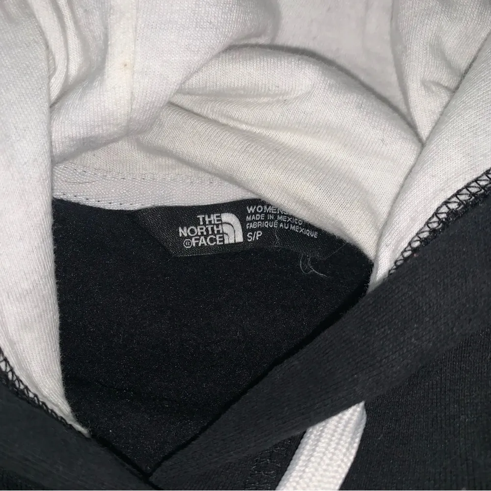 FIRM PRICE🛑North face hoodie - Image 2