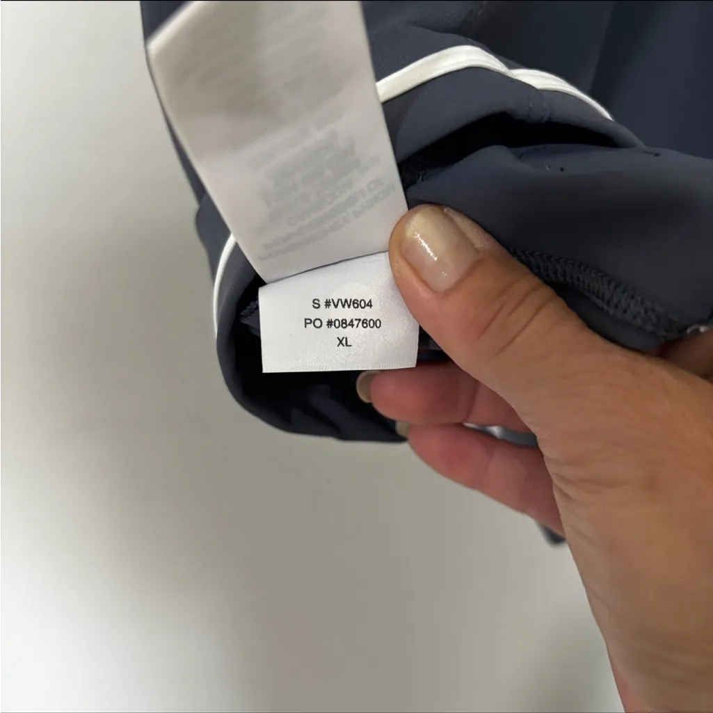 Vuori Volley Dress Size XL - Image 9