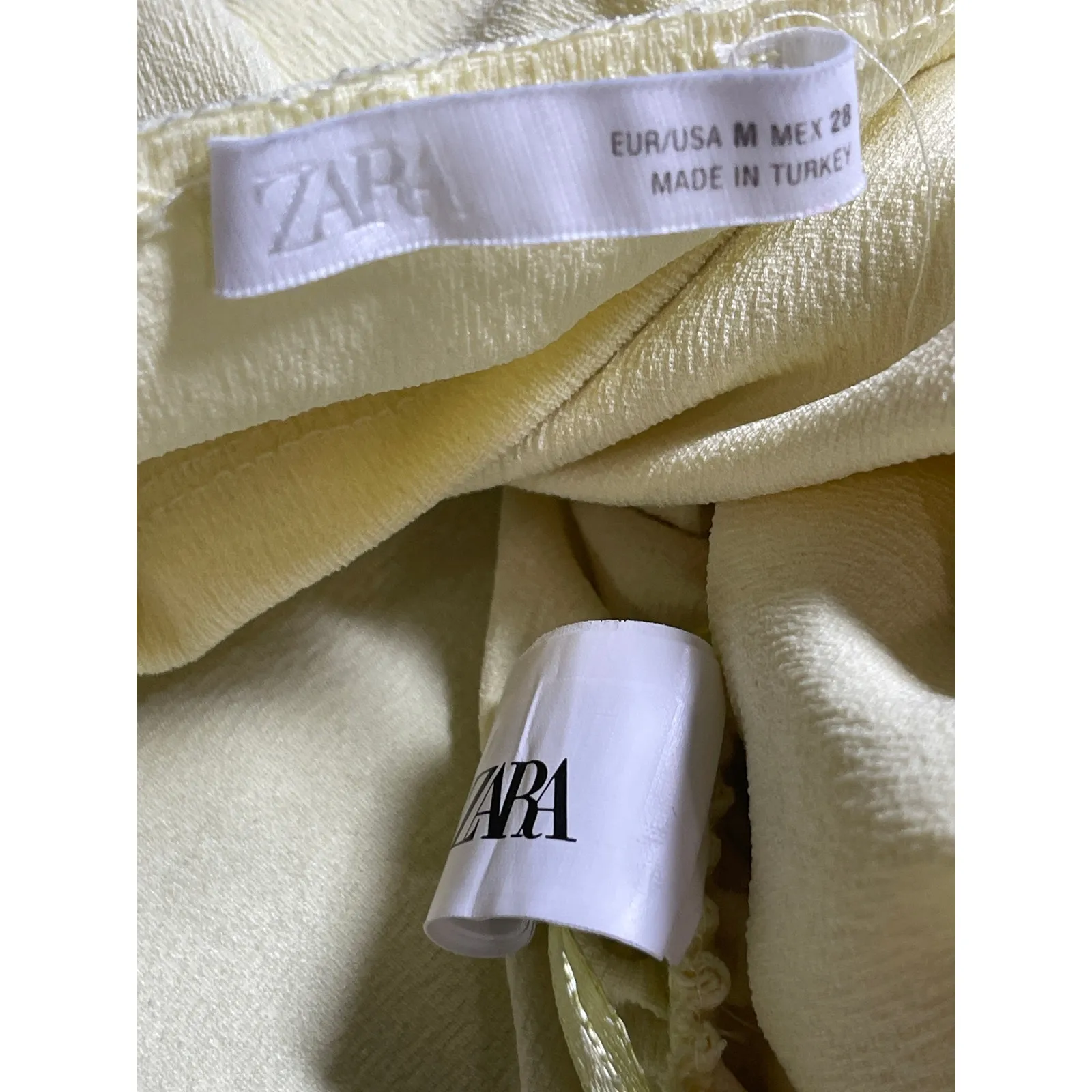 Zara Women's Yellow Halter Plunge V Neck Sleeveless Open Back Blouse Top Size M - Image 3