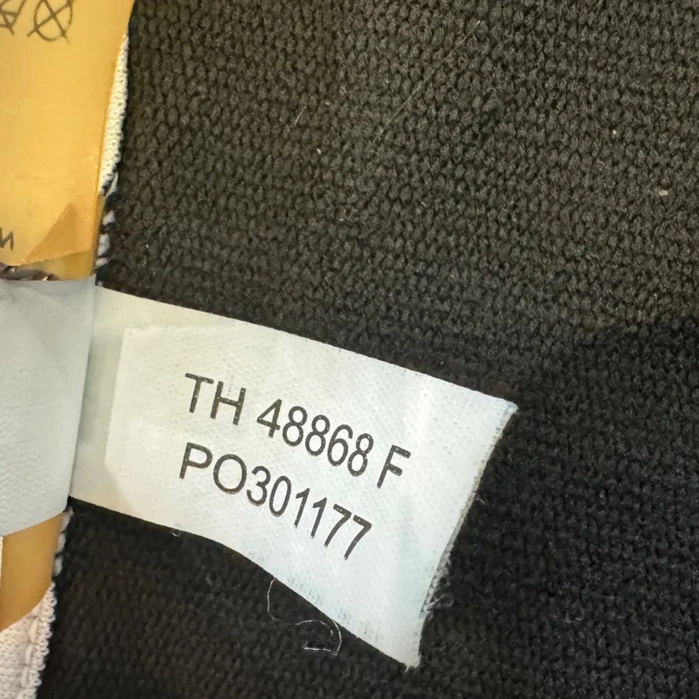 Helly Hansen women’s quarter zip long sleeve baselayer black white size large - Image 4