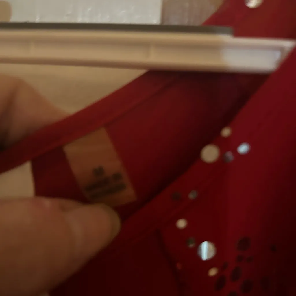 NY Collection Red Women's Top with silver sparkles size medium - Image 13