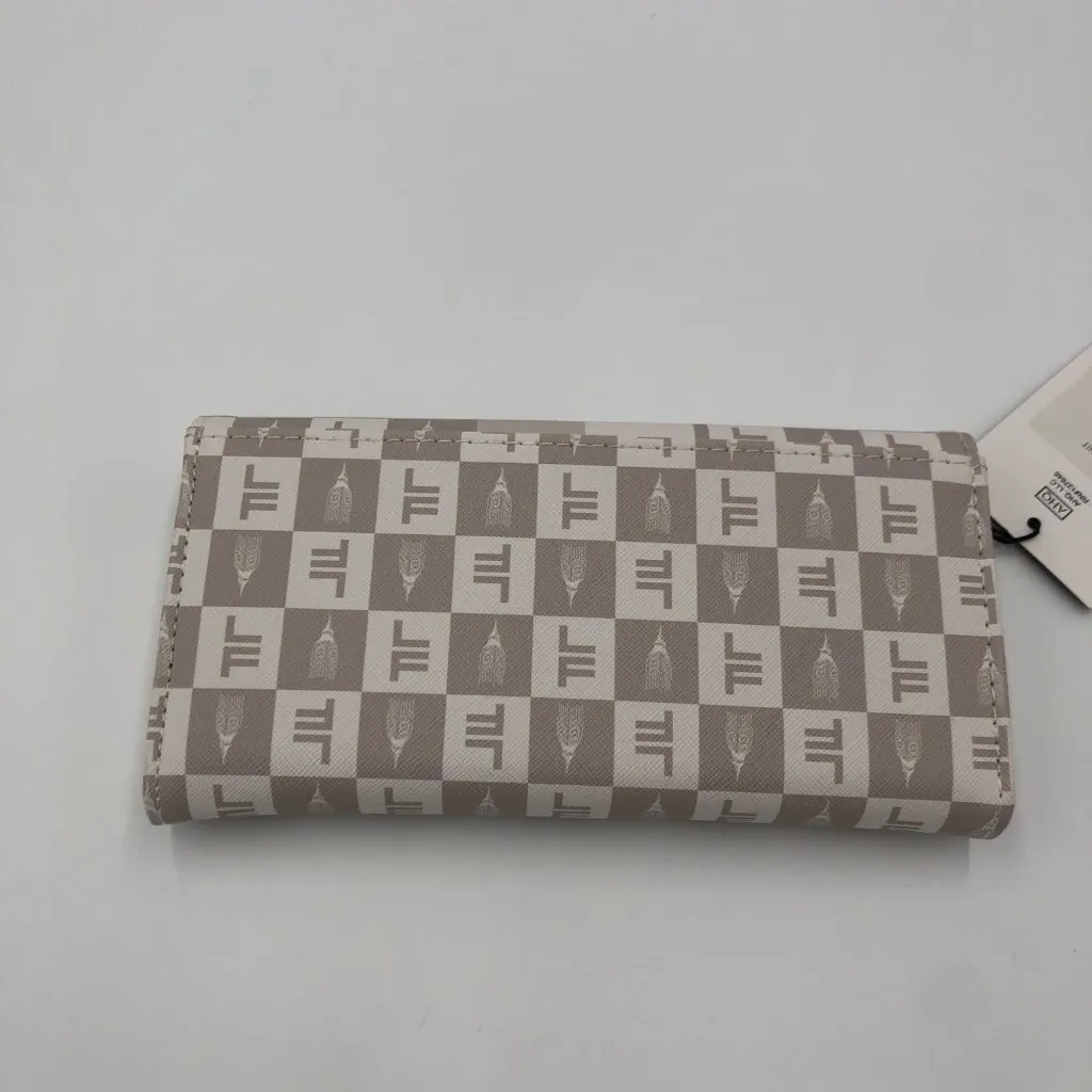 London Fog Signature‎ Women Flap Wallet White & Beige NWT Classy Chic Accessory - Image 3
