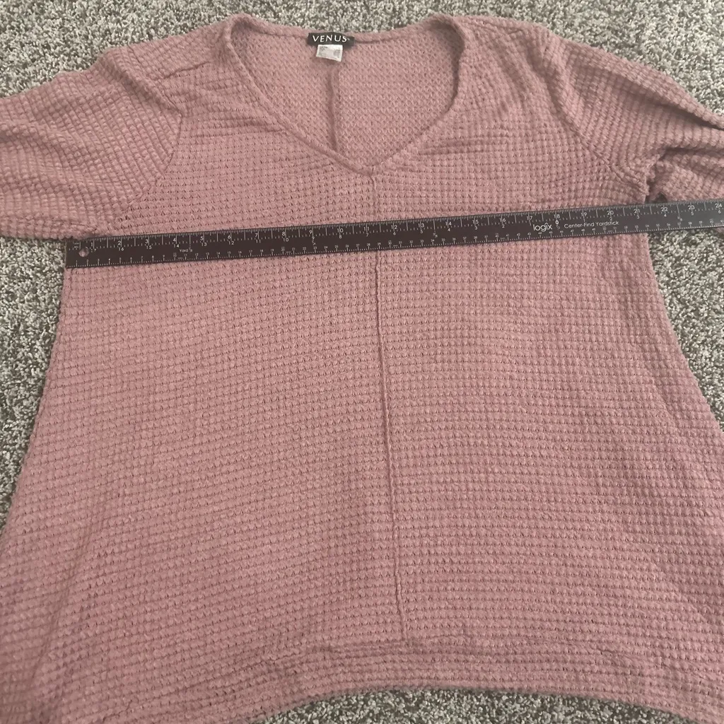 Venus Mauve Waffle Knit Top Size Large Long Sleeve Lace Detail - Image 6