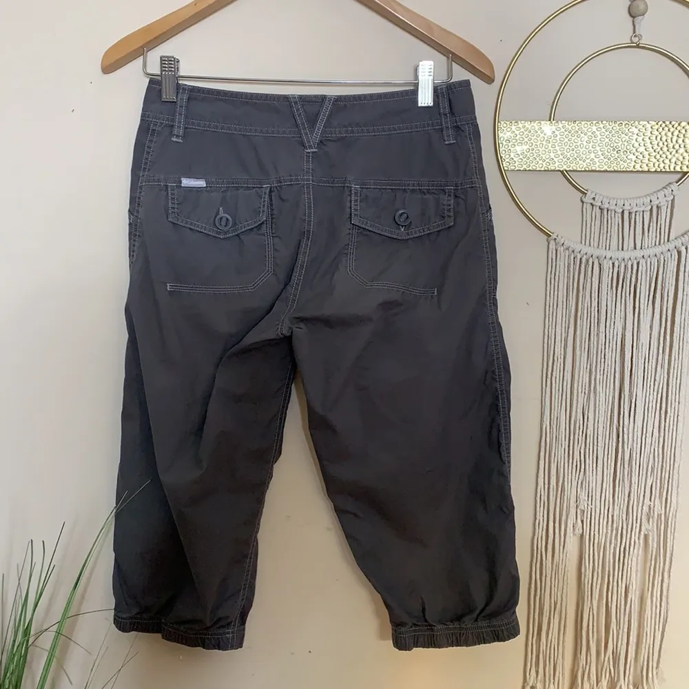 columbia • hiking outdoor cargo bermuda shorts - Image 25