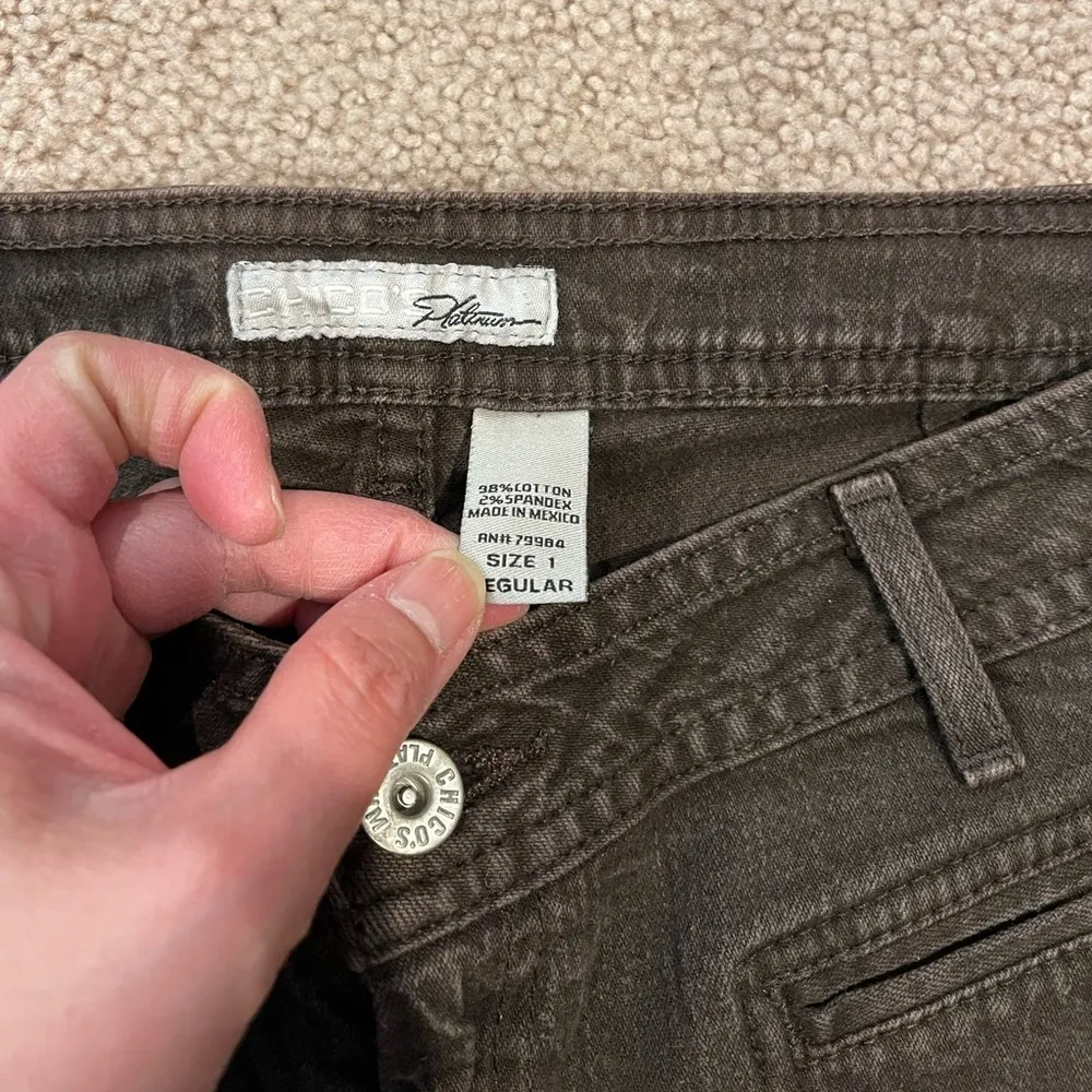 CHICOS platinum brownish black denim high rise wide-leg pants - Image 9