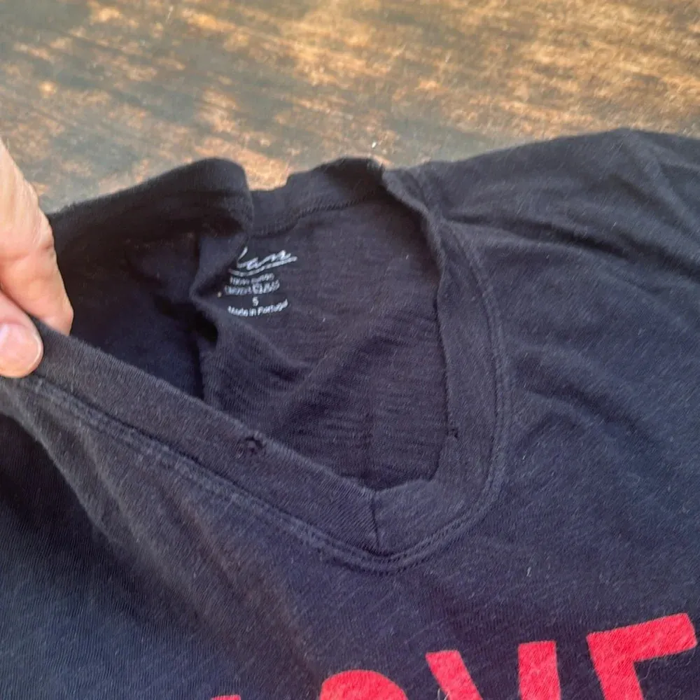 Elan Black with red Love T Shirt size s intentional distressing by manufacturer - Image 5