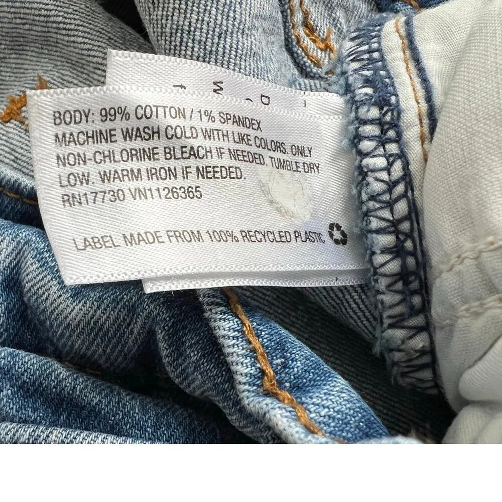 Universal Thread Vintage Straight High Rise Mom Jeans Size 8/29S - Image 8