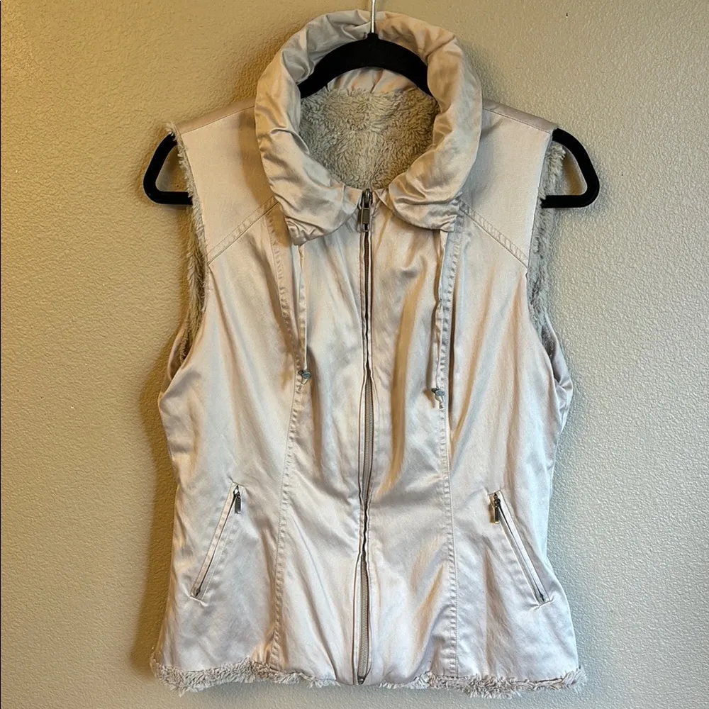 Reversible Cozy Faux Fur Teddy Bear Zip Front Vest Size MEDIUM Beige Tan - Image 11