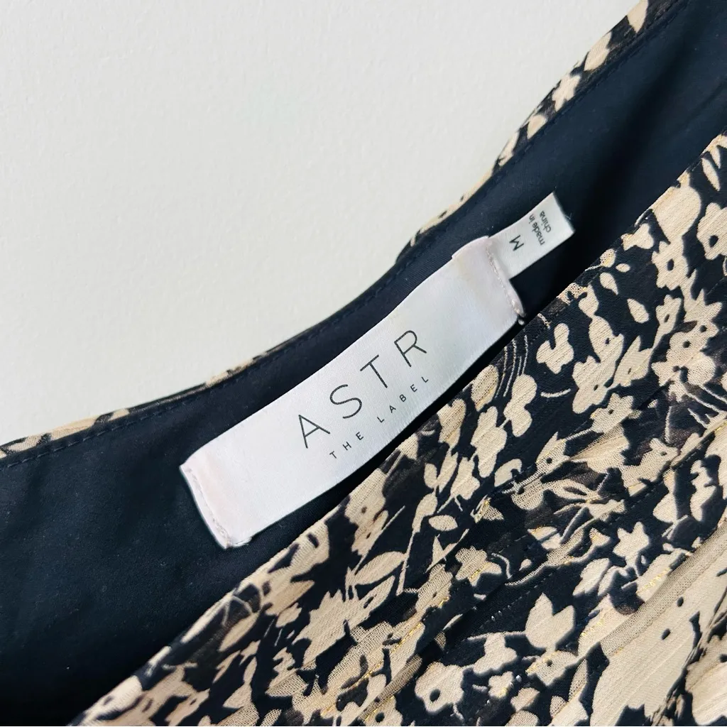 ASTR The Label Santorini Midi Dress Black Taupe Metallic Floral M - Image 5