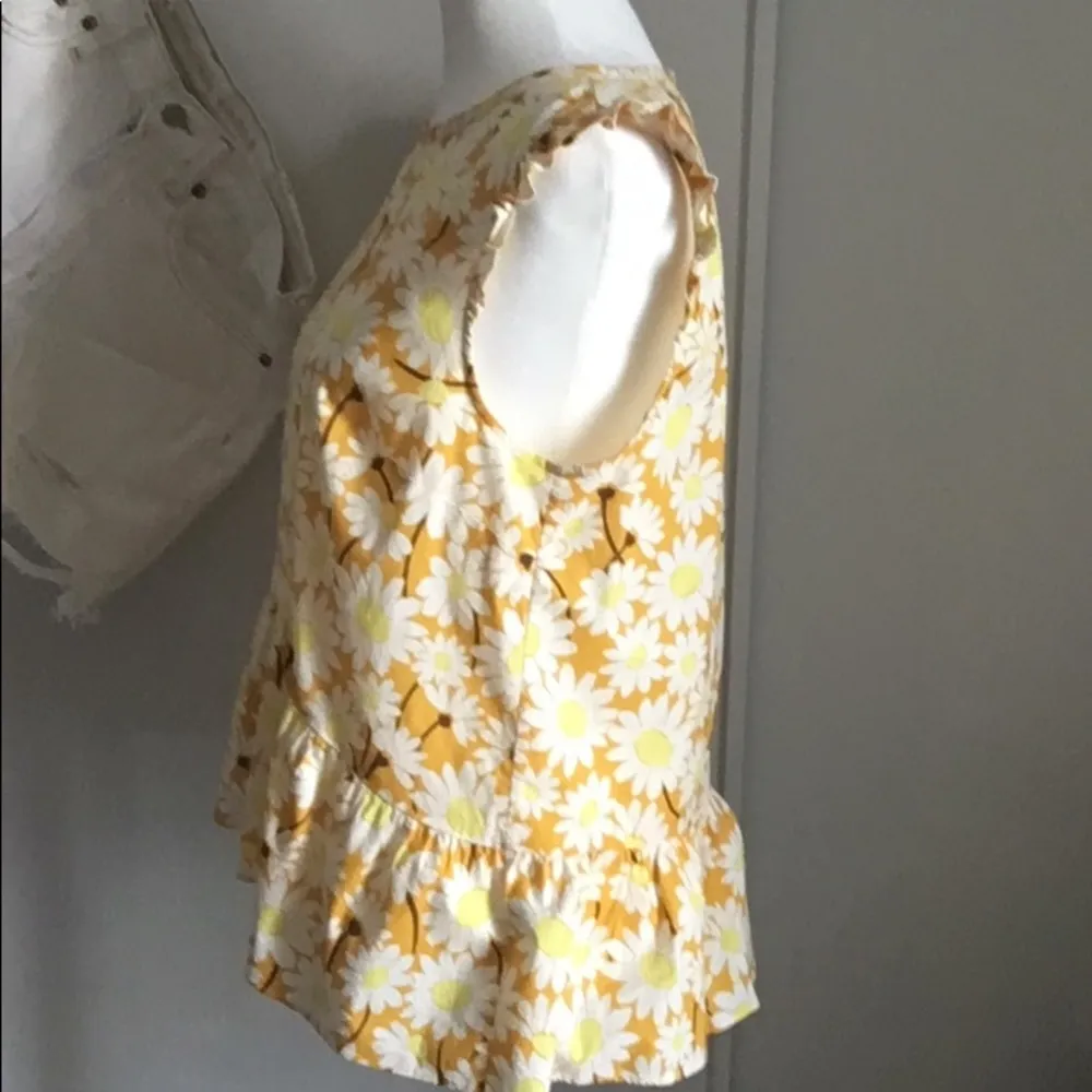 Kate Spade New York Ruffle Capped Sleeve Daisy Poplin Popover Blouse - Image 3