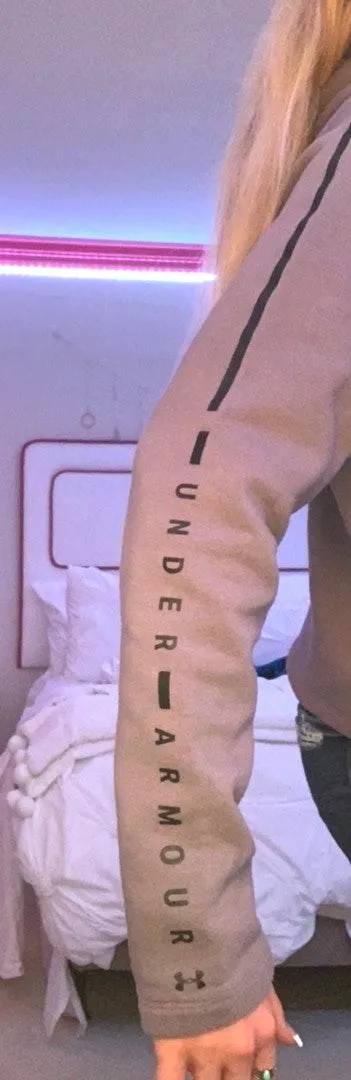 Under Armour purple sweatshirt - Image 2