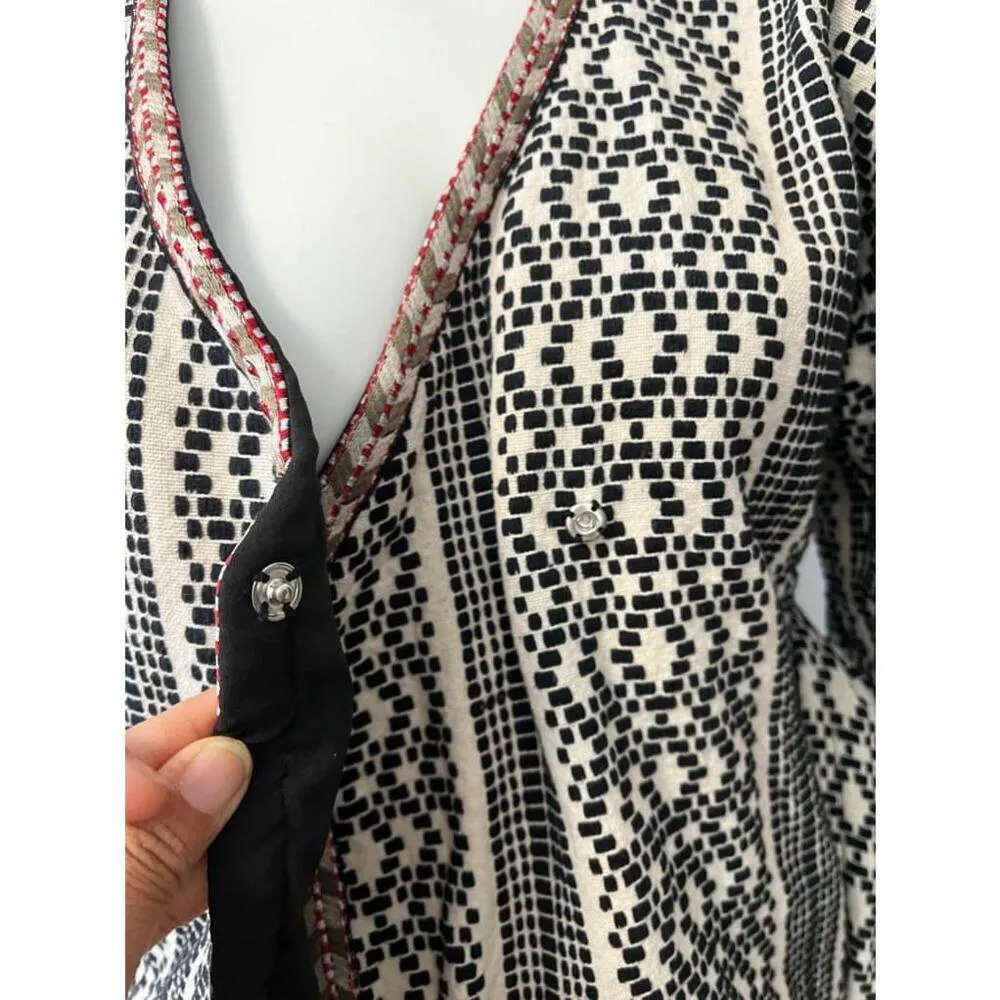 TulaRosa Black and White Geometric boho Print Wrap belted snap button Jacket XS - Image 5