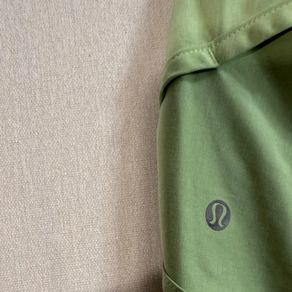 Lululemon Athletica Olive and Charcoal Athletic Shorts - Image 3