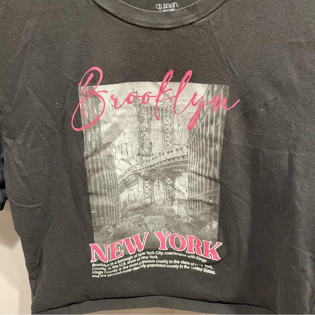 Cute distressed crop Brooklyn t - Image 4