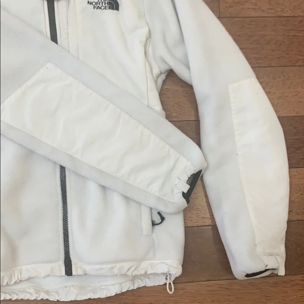 The North Face | Ivory Thick Fleece / Windbreaker - Image 3