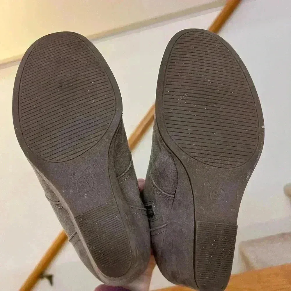 Women’s Universal Thread Bessie Micro-Suede Wedge Booties Size 8.5 - Image 6