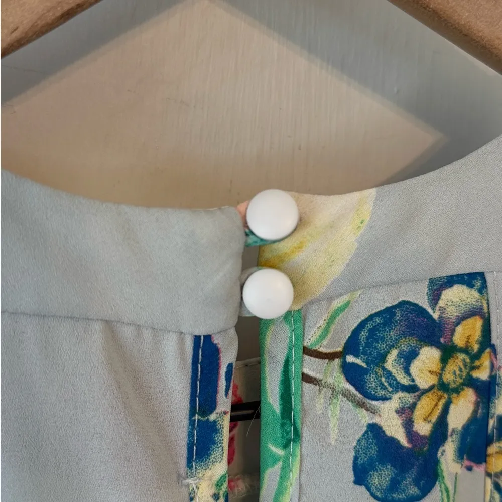 Le Lis Sheer High Neck Floral Flowy Tank Top Blouse Women’s Size Large - Image 6