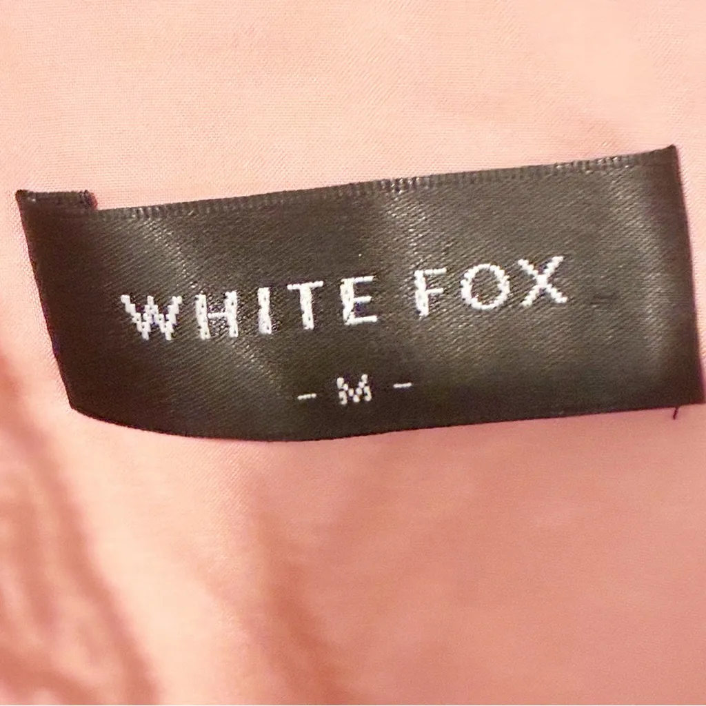 WHITE FOX‎ BOUTIQUE Size Medium Pink Satin Lace Trim Tie Keep Doing You Crop - Image 4