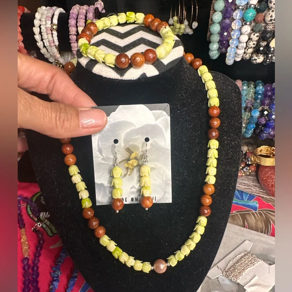 Pakalana & ‘Iliahi Necklace Edison Pearl Earrings Bracelet Set Sterling Silver Green - Image 11