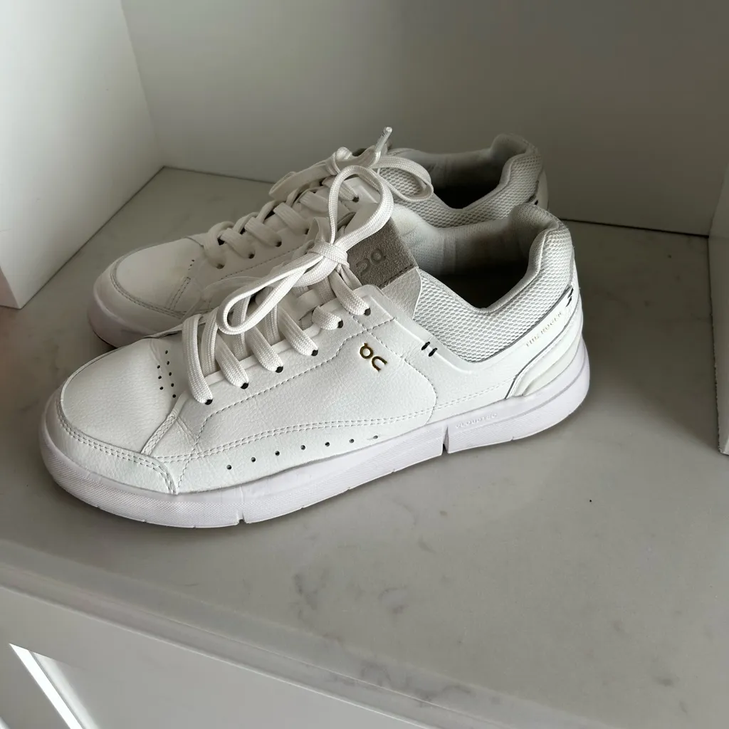 On Cloud Roger Centre Court Sneakers White Size 9 - Image 4