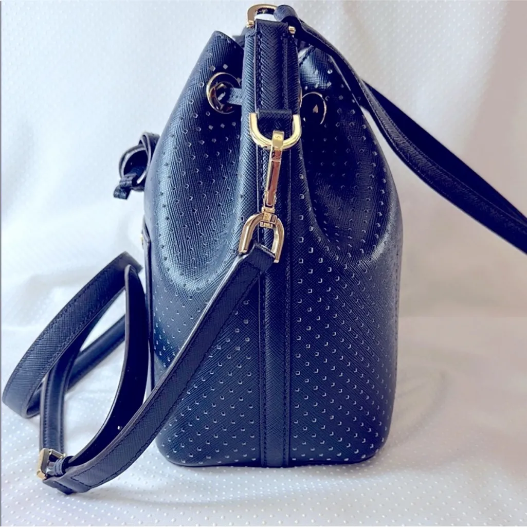Micheal Kors Navy Blue Perforated Bucket Bag with long strap brand new - Image 11