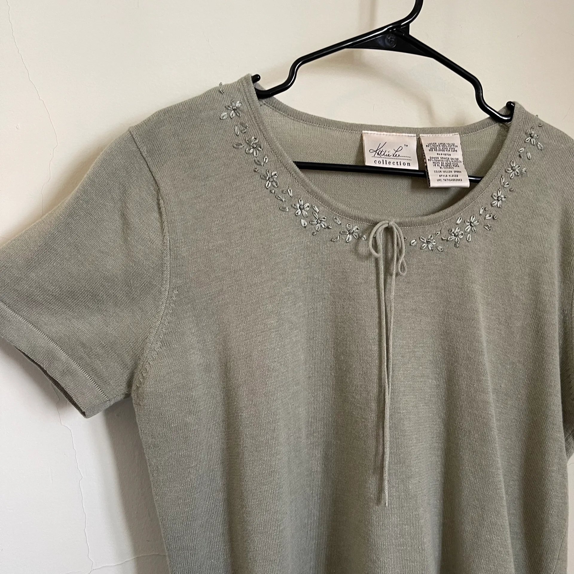Vintage Sage Green Embroidered Knit Sweater Tee Size L - Image 3