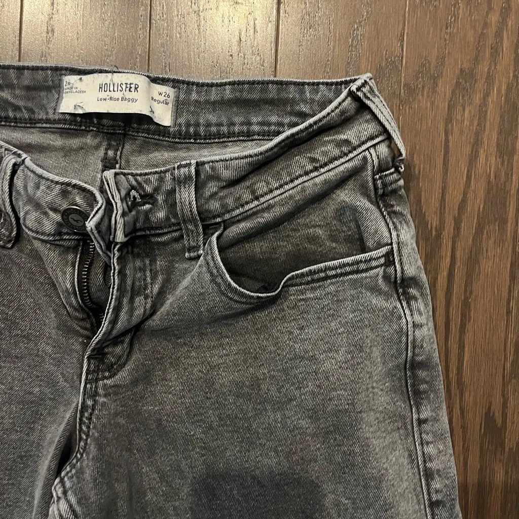 Hollister Black Low Rise Regular Length Baggy Jeans - Image 3