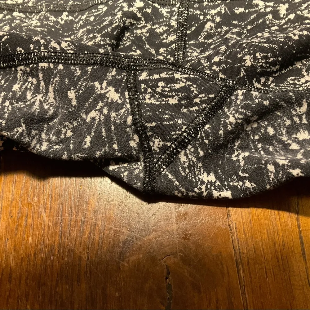 Lululemon Wunder Under Crop III Iced Wave Black White Size 6 Leggings - Image 6