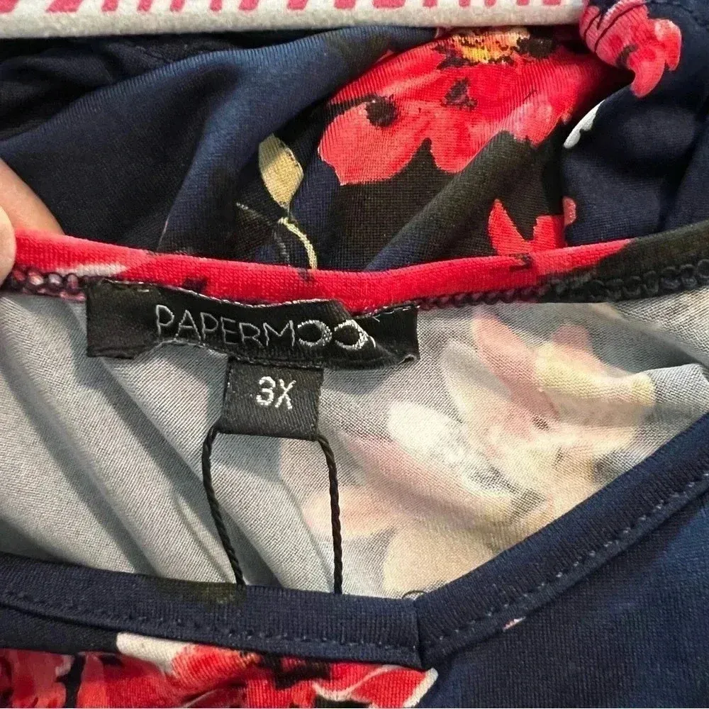 Paper moon blouse 3X spaghetti straps floral navy blue STITCH FIX - Image 3