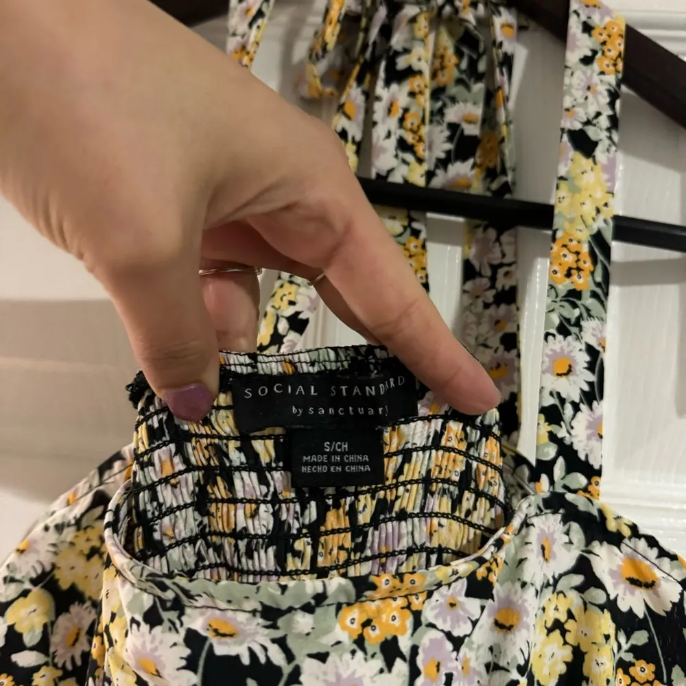 Social Standard by Sanctuary • Midi Dress • Daisy Floral • Tiered • Tied Straps - Image 7