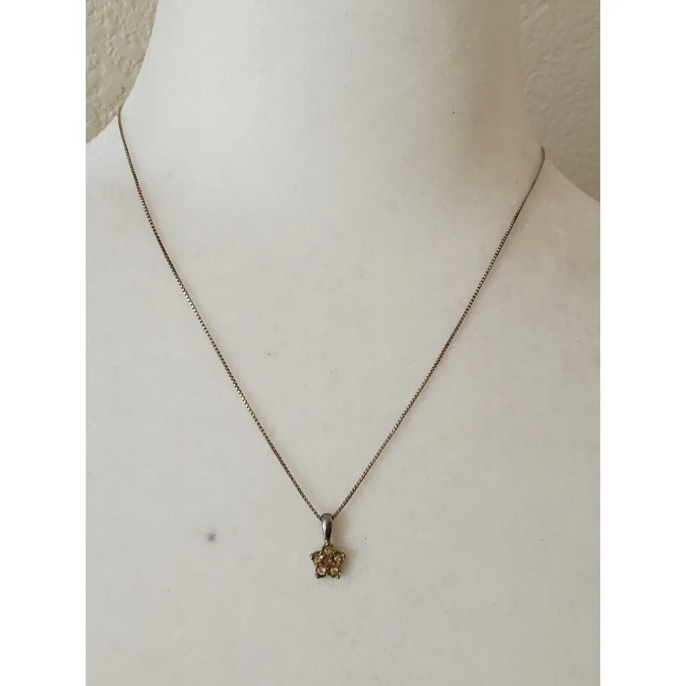 925 Sterling Silver Chain w Cubic Zirconia(?) Flower Cluster Pendant Necklace - Image 3