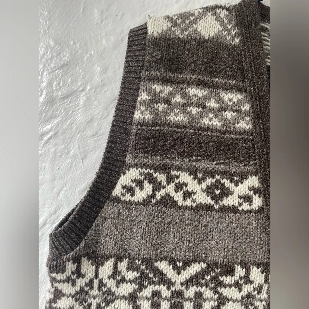 LL Bean 100% Wool Knit Sweater Vest L Brown Ugly Christmas Button Up Coat VTG Size L - Image 4