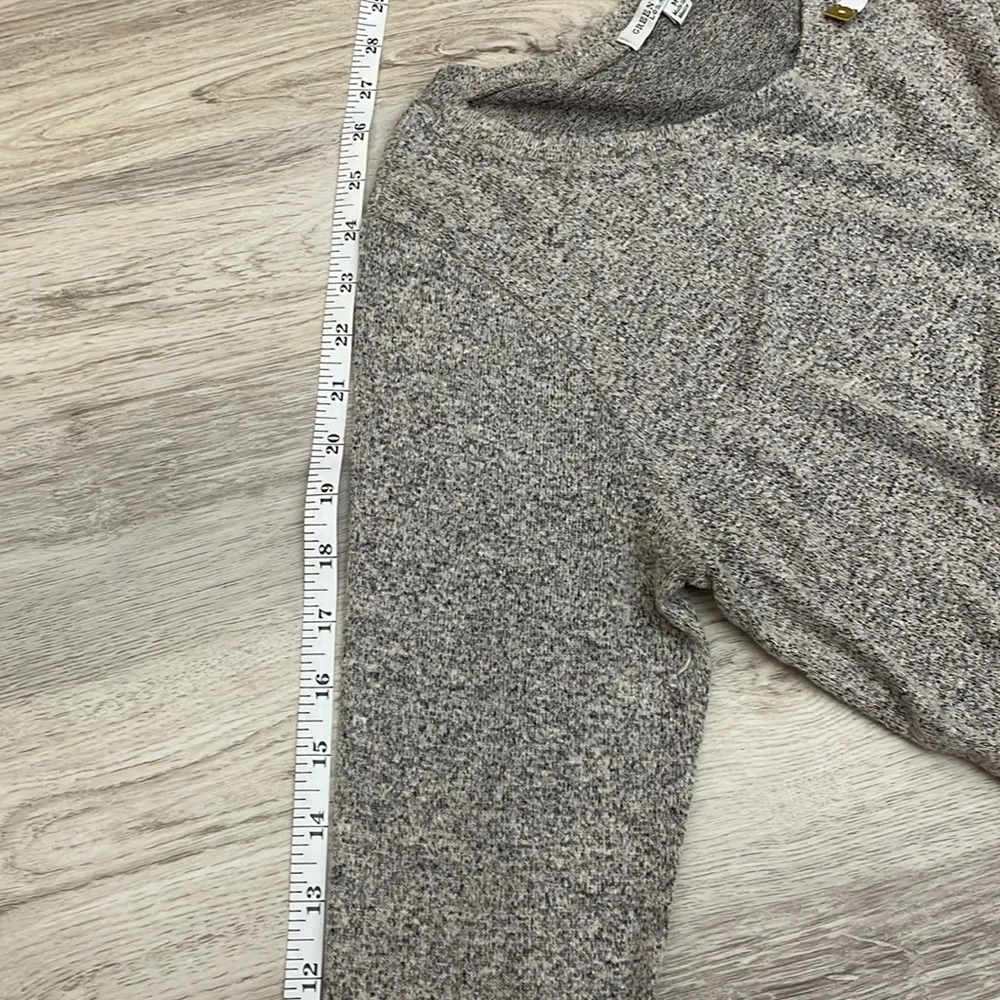 Green Envelope Heather Gray Long Sleeve Scoop Neck Shirt with Ruched Front Side Size M - Image 10