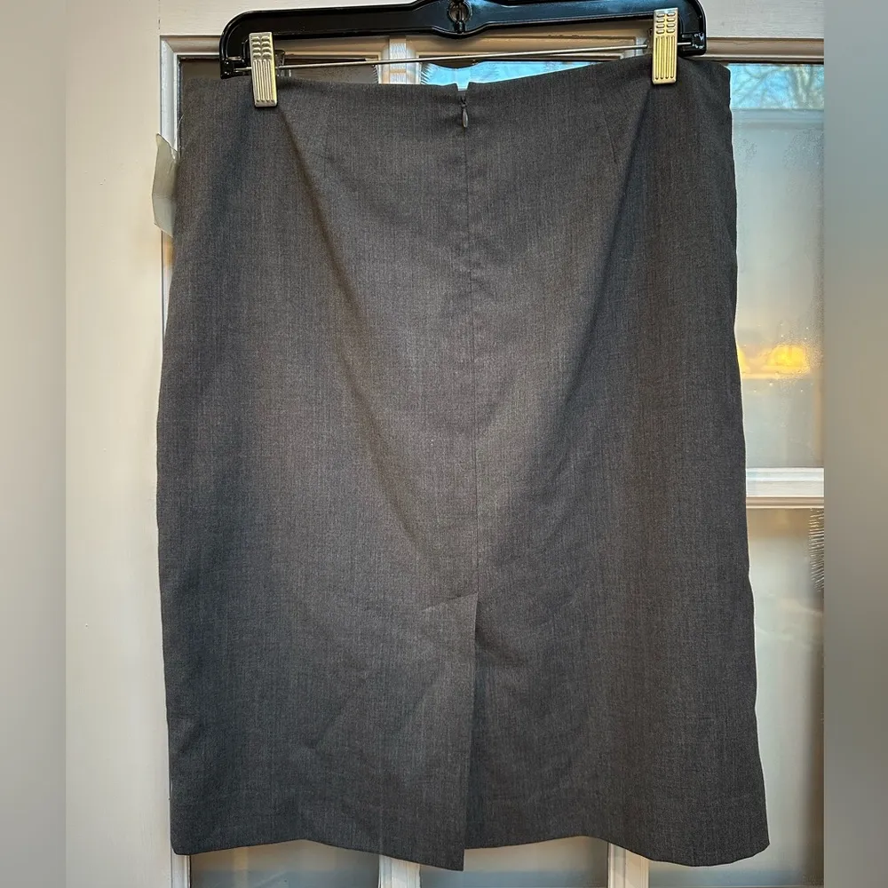 Trina Turk Classic Smoke Gray Pencil Skirt Lace Lining Nordstroms Size 10 M NWT - Image 2