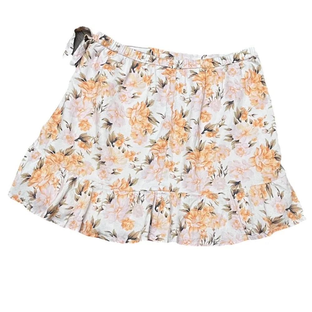 American Eagle Floral Wrap Ruffle Mini Skirt L Yellow Cottagecore Coquette Fairy - Image 3