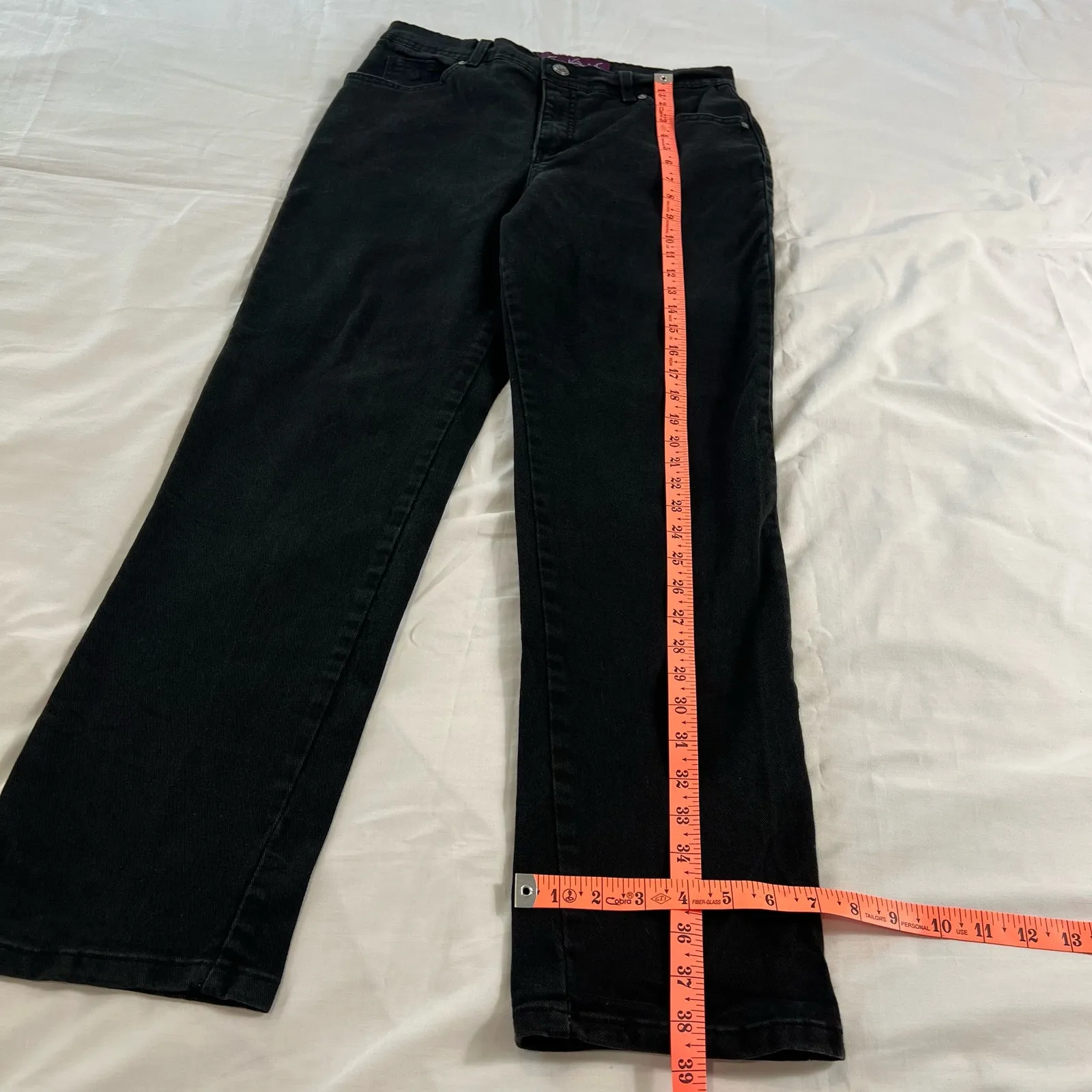 Gloria Vanderbilt Women's Size 8 Black Jeans - Image 5