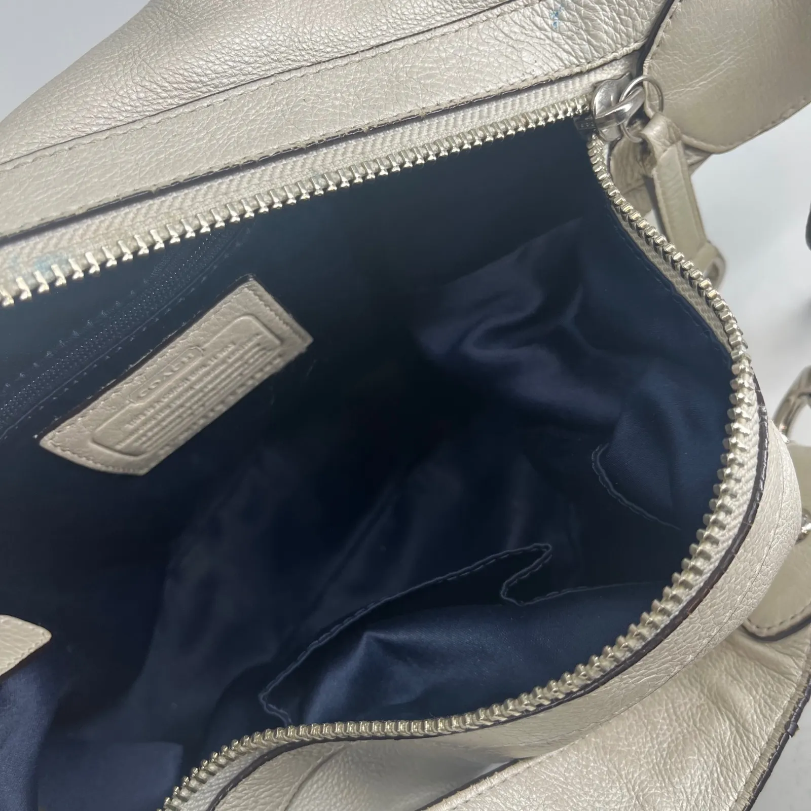 Coach Avery Pebble Leather Hobo Slouchy Shoulder Bag Beige Pearl #M1376-F23960 - Image 7