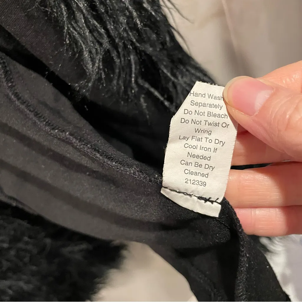 Cute Cabi black fairy whimsigoth glamour faux fur front vest baddie - Image 5